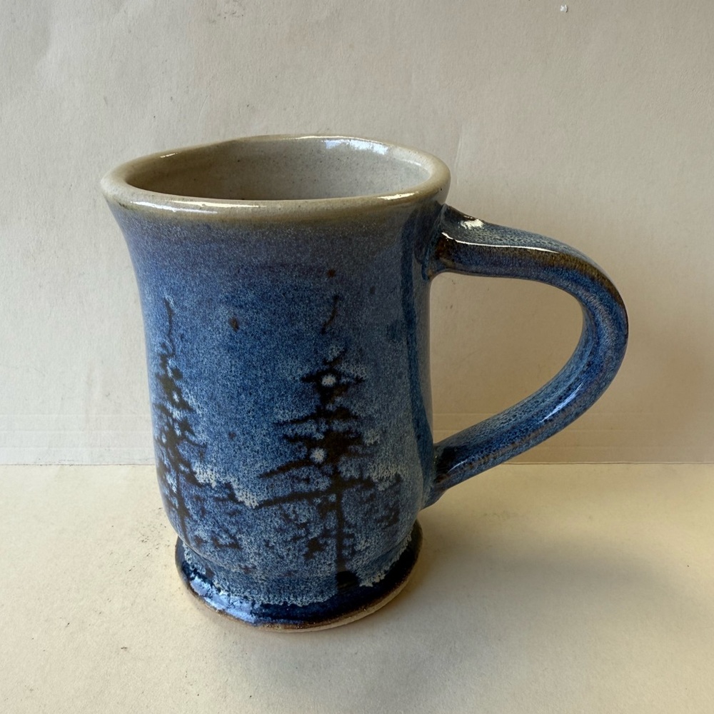 Duluth Pack Minn Pottery Ceramic Coffee Cup Mug Deer Pine Trees Winter Scene